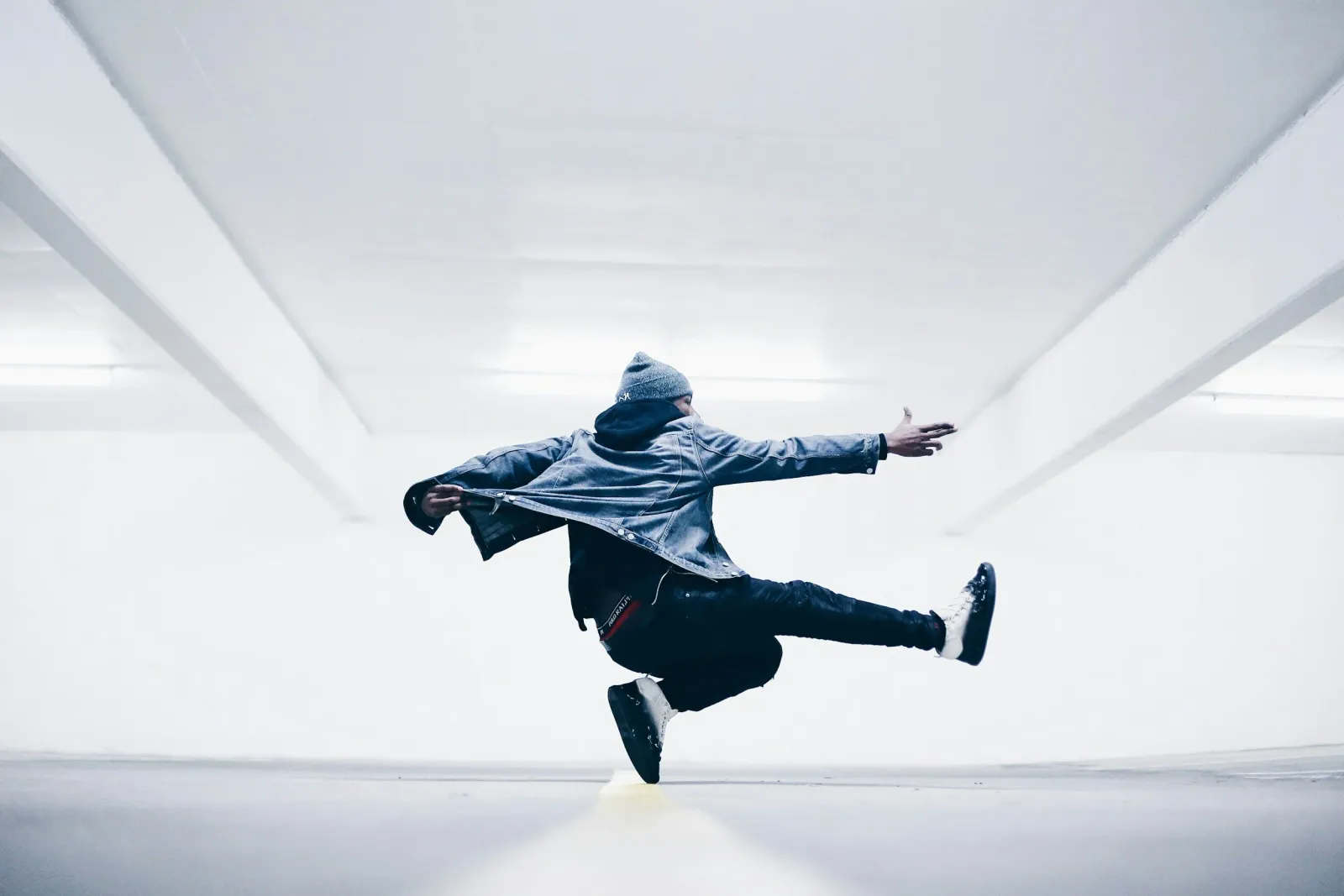 Fascia and the Body—How It Shapes Movement, Pain, and Healing